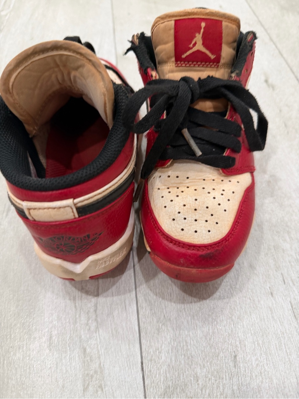 Nike Jordan Kids cleats Red and Cream High-Top Sneakers with Black Laces size 1y